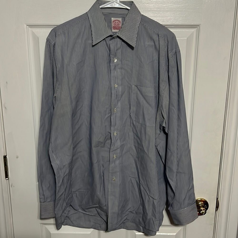 🔥🔥BROOKS BROTHERS Blue/White Pinstriped Button‎ Down Shirt - Men Sz 16-34 (L)
